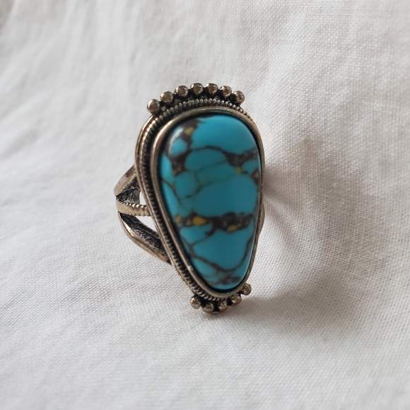 Turquoise Style Stone Ring Antiqued Silver Metal Adjustable Ornate Coastal Boho - Picture 8 of 9